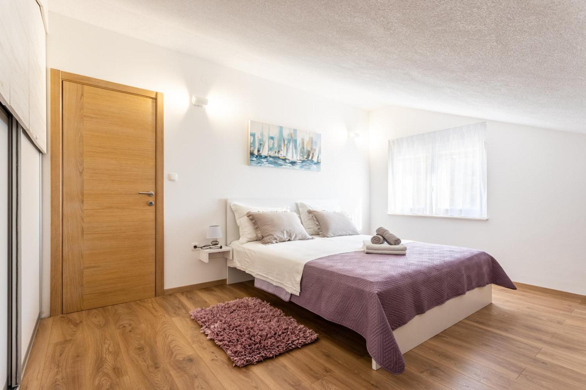 Ana Perfect For Families With Kids And Groups,house With Heated Pool Vakantiehuis Podstrana
