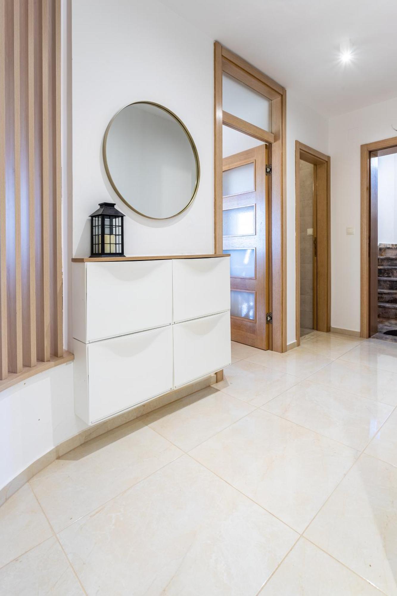 Ana Perfect For Families With Kids And Groups,house With Heated Pool Podstrana